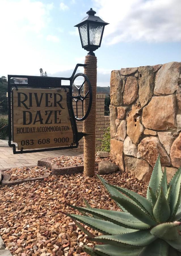 River Daze Stilbaai Luaran gambar