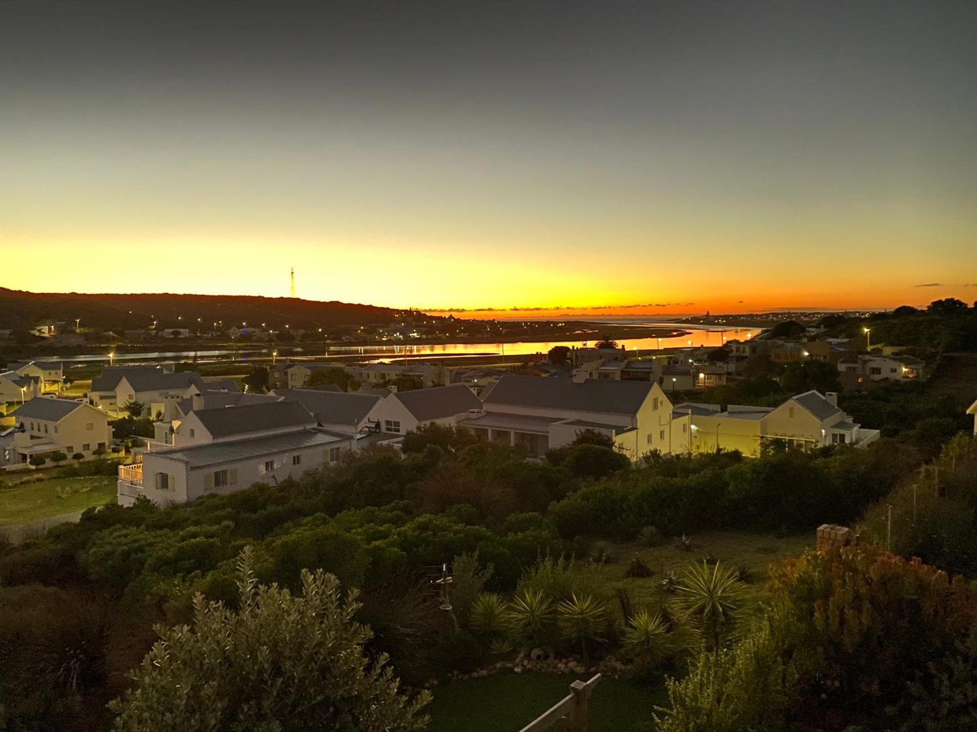 River Daze Stilbaai Luaran gambar